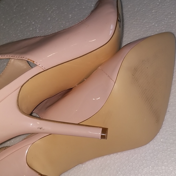 Beautiful ballerina pink patent leather heels - Picture 4 of 6